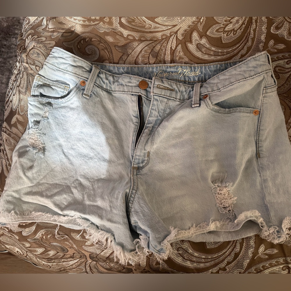 Women’s size 10 light denim shorts